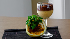 Mousse de maracujá com chocolate