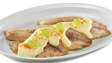 Peixe ao molho de curry