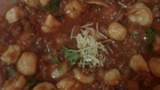 Nhoque de batata com molho bolonhesa (massa leve)