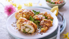 Frango recheado com brie e espinafre