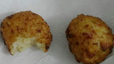 Bolinho de macarrão instântaneo