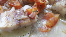 Filé de polaca do Alasca ao forno com batata 