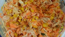 Salada de frango desfiado com cenoura