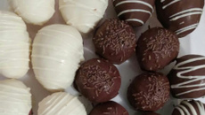 Bombom de uva e morango