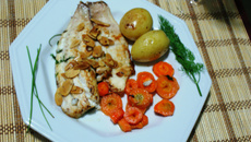 Filé de Peixe Saint Peter com Amendôas e Ervas Finas