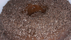 Bolo com pudim de chocolate