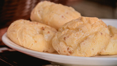 Pão de queijo de sanduicheira