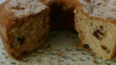 Bolo de maçã com frutas secas