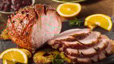 Tender com abacaxi e laranja