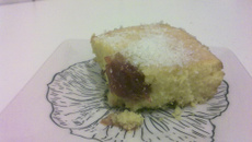 Bolo fofinho de fubá com leite de coco