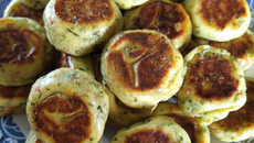 Bolinho de batata assado