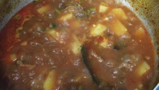 Ensopado de carne com batata