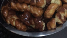 Rosquinha frita caramelizada