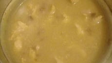 Frango com creme de cebola