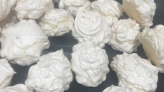 Suspiro com creme por dentro