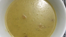 Sopa de ervilha com charque da Gi