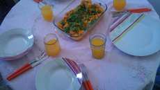 Peito de frango com mandioca e leite de coco