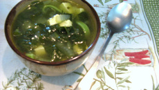 Sopa de espinafre e ricota