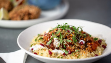 Tagine de frango com frutas secas marroquino