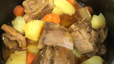 Costela na panela de pressão elétrica