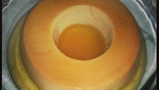 Pudim de pão com leite de coco