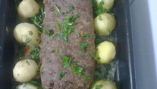 Rocambole de carne moída da Vivi