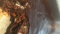 Cobertura durinha de chocolate fácil