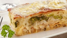 Lasanha de frango e brócolis