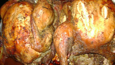 Frango assado ao molho de manjericão