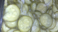 Abobrinha italiana em conserva