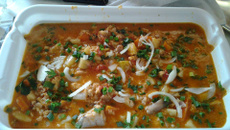 Moqueca de peixe com verduras ao leite de coco