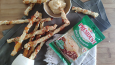 Palitos torcidos de queijo