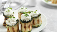 Bolinho de Abobrinha com Recheio de Philadelphia