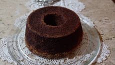 Bolo de banana e passas