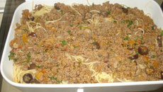 Macarrão com carne moída