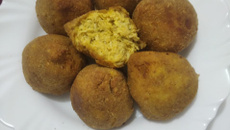 Coxinhas de frango sem massa