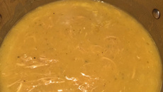 Caldo Goiano de Frango