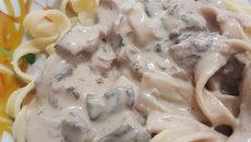 Molho de funghi secchi