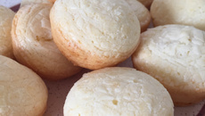 Pão de queijo de liquidificador da Delza