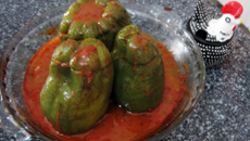 Pimentão recheado com toscana de frango