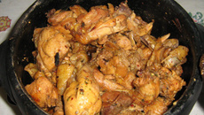 Frango caipira com polenta e cambuquira