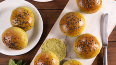 Pão de Hambúrguer de Espinafre