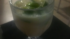 Caipirinha de yakut com vodka