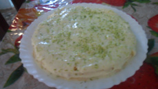 Bolo com mousse de limão