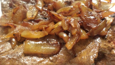 Bife de fígado saboroso