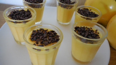 Brigadeiro de maracujá no copinho