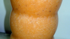 Suco de maracujá e morango
