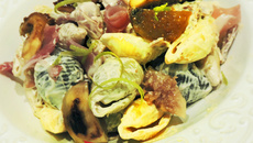 Conchinhas com figo, damasco e presunto cru