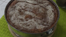 Bolo simples de maçã e linhaça