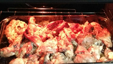 Frango assado ao forno com batatas